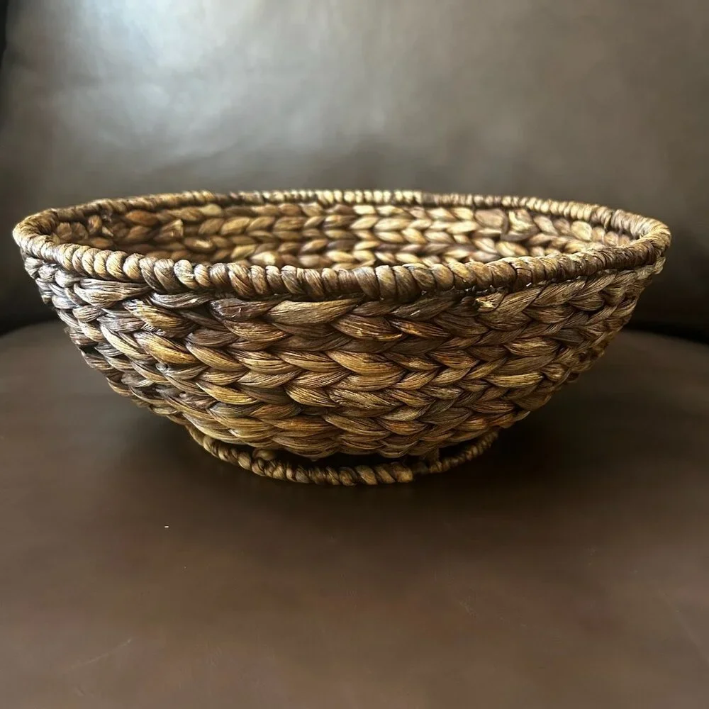 New Rare Large Rattan Artisanal Hand Woven French Country Style Bread Basket